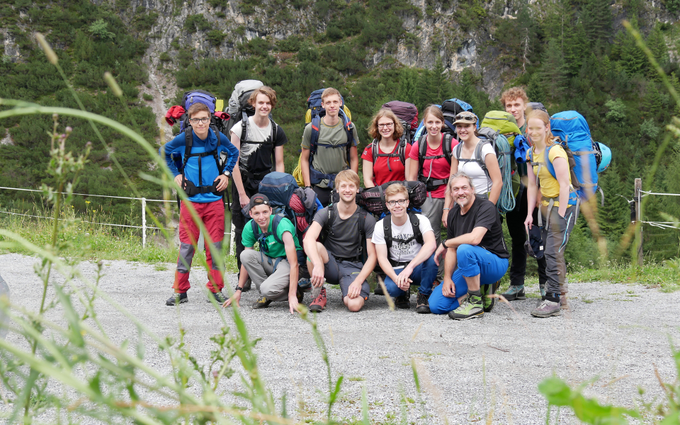 Startbereit, noch schnell ein Foto vor dem Aufstieg zur Hütte